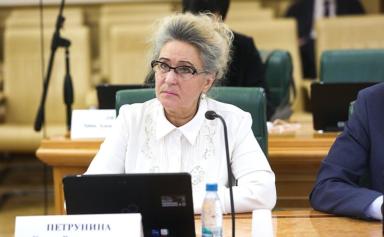 Парламентские слушания, посвященные вопросам реализации Федерального закона «О рыболовстве и сохранении водных биологических ресурсов» в части перезаключения договоров пользования рыболовными участками