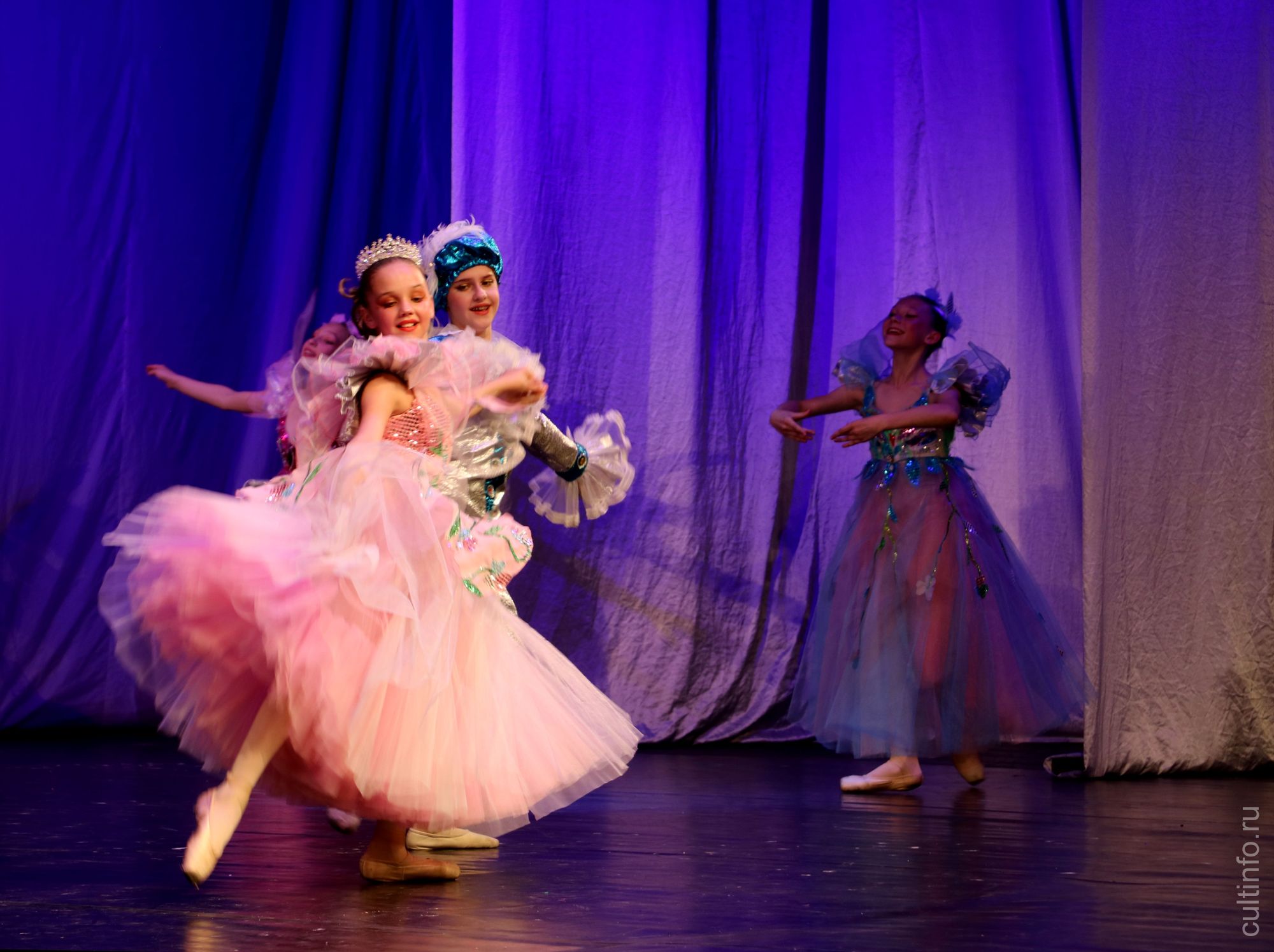дет муз театр вологда. детский балет. музыкальный театр вологда. студия балета. дюймовочка.