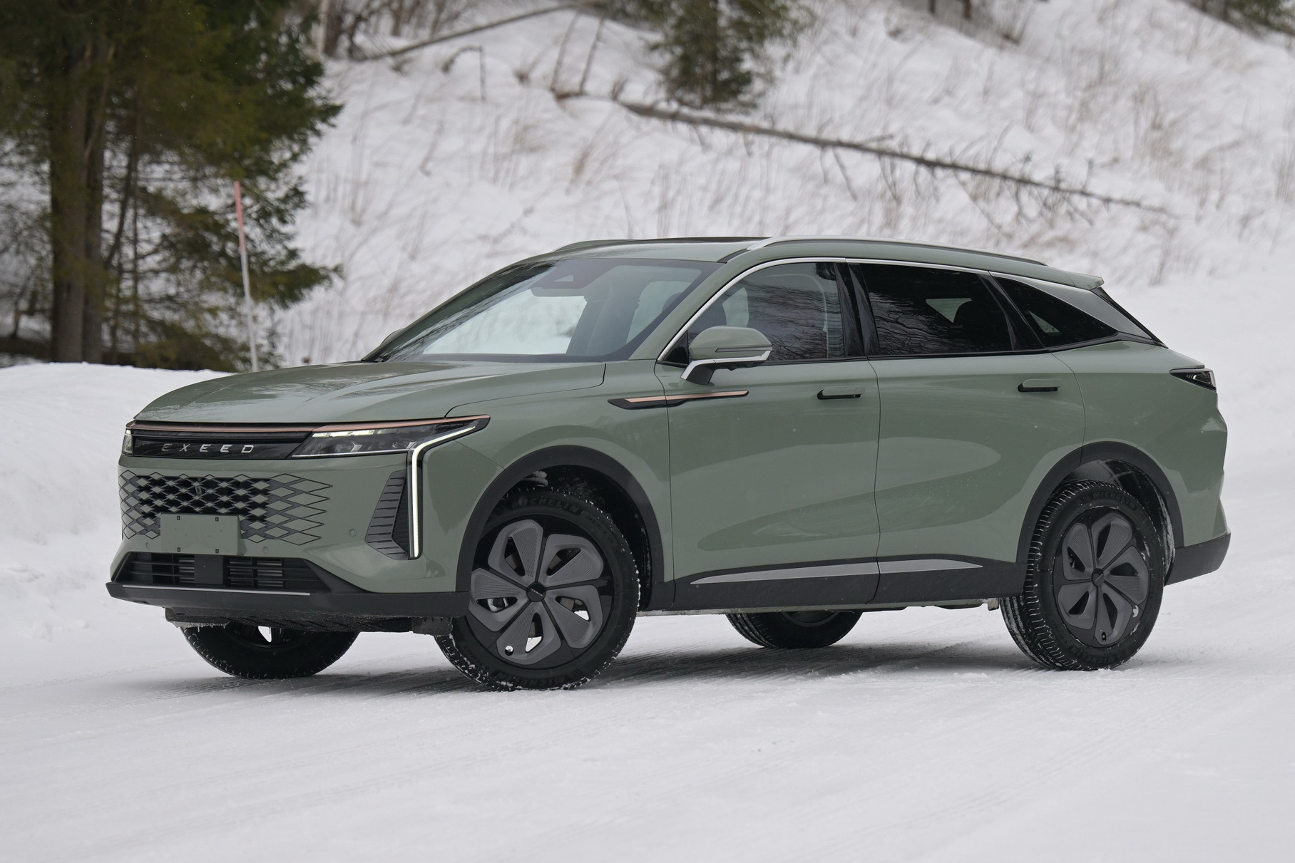 Автомобиль 2022 салон. Hyundai кроссовер концепт. Exeed rx 2023 обзор. Китайские suv. Автомобиль 2022 салон.