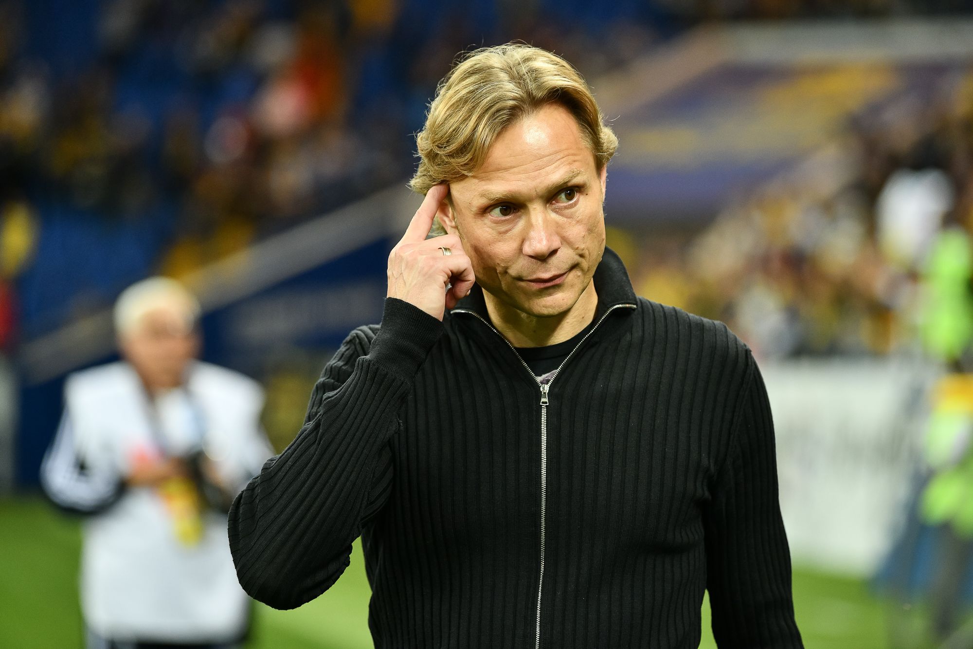 сёмин юрий павлович. валерий карпин тренер ростова. карпин тренер сборной россии. точилин тренер сочи. бывший тренер футбольной команды.