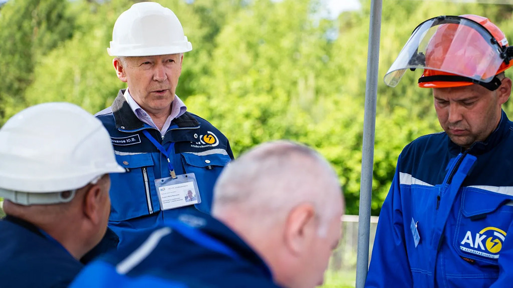 Житель Алтайского края стал заслуженным энергетиком России Фото №1