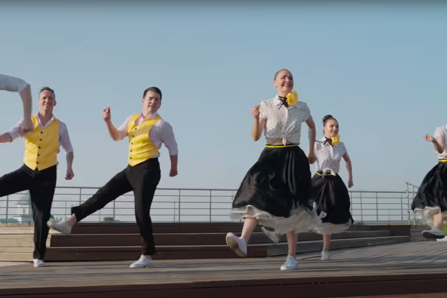 К своему 60-летию песня «Наш сосед» зазвучала по-современному в рамках проекта #МУЗЫКАВМЕСТЕ