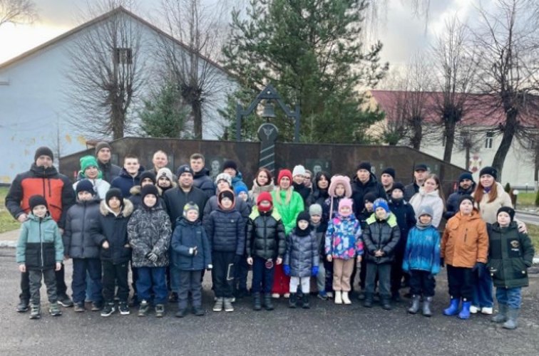 Сотрудники Росгвардии провели экскурсию по подразделению для детей