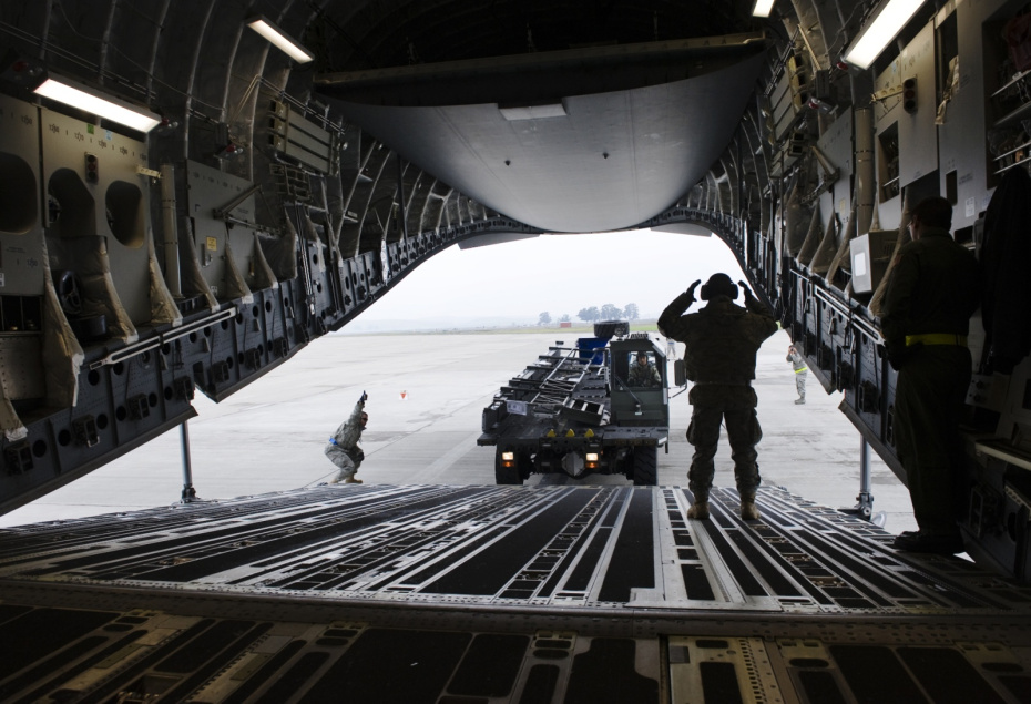 Транспортировка военной техники США в Афганистан