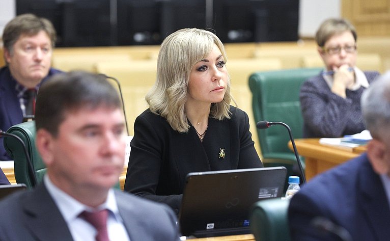 Парламентские слушания, посвященные вопросам реализации Федерального закона «О рыболовстве и сохранении водных биологических ресурсов» в части перезаключения договоров пользования рыболовными участками