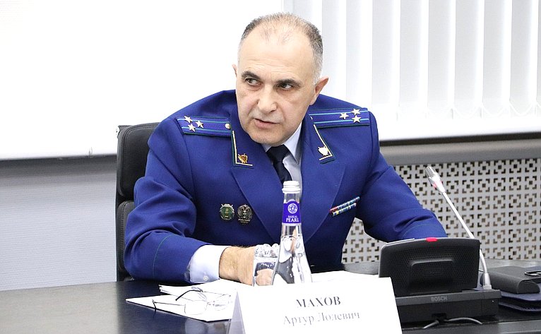 Сенаторы встретились с руководством Чукотского автономного округа и региональными законодателями