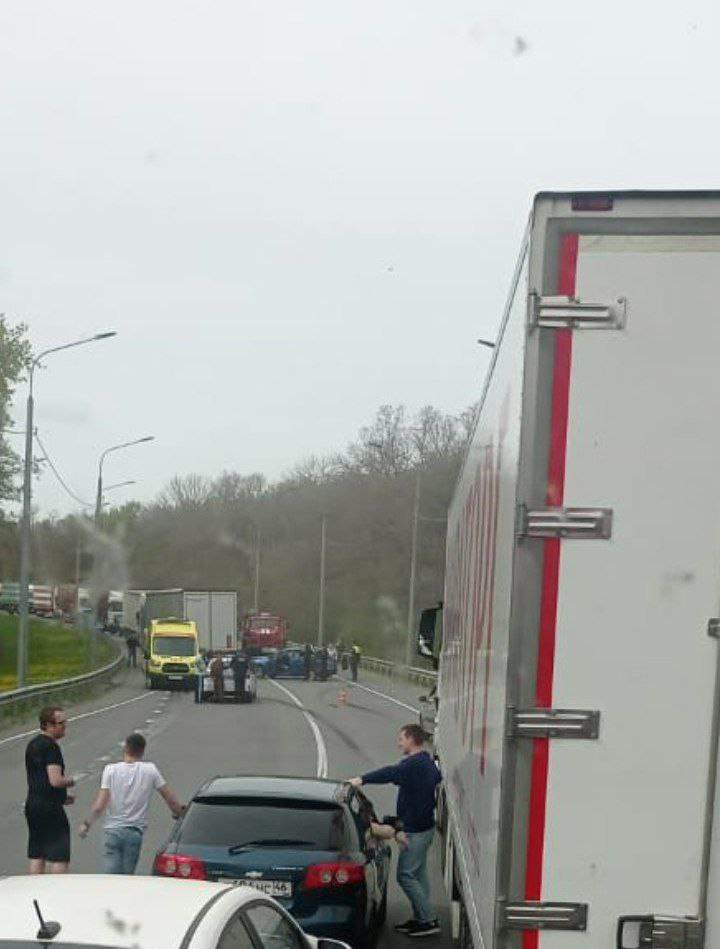 В Курской области на трассе из-за ДТП образовалась большая пробка