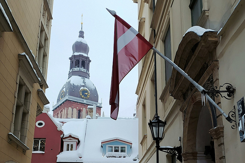 Латвия выдворит более тысячи россиян