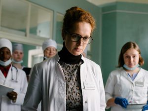 Виктория Исакова снялась в фильме «Волонтер» по сценарию Александра Рогожкина