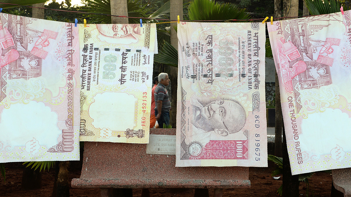 купюра гоа. денежная валюта индии. где обменять рупии. где обменять рупии. индийские деньги.
