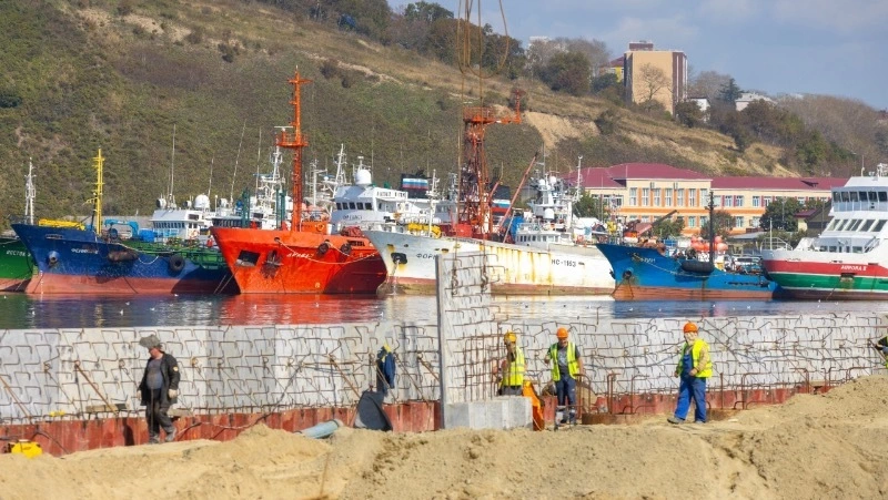Первый этап реконструкции порта в Корсакове завершат в августе 2026 года
