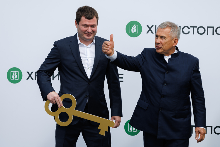 Если говорить о сфере АПК, то холдинг «Чистополье» Альберта Хуснуллина (сына федерального вице-премьера Марата Хуснуллина) открыл в Чистопольском районе производство картофеля фри «Чисто фри» стоимостью 1,9 млрд рублей