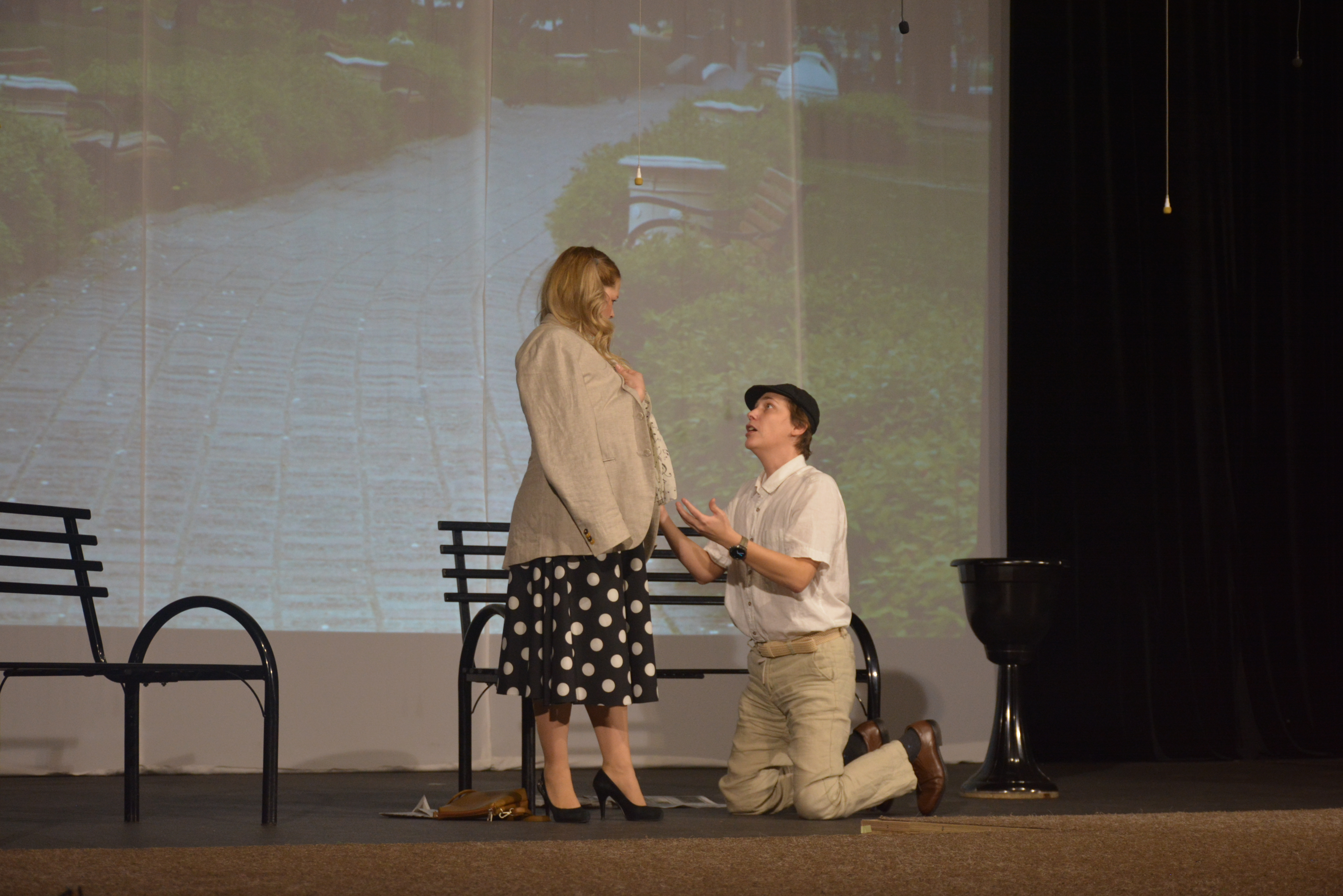 В ГЦИ прошла премьера спектакля «Скамейка»