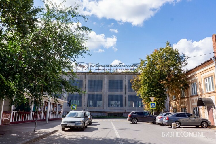 Фабрика алафузова ул гладилова 55а казань фото. Фабрика алафузова ул гладилова 55а казань фото. Дом купца алафузова казань. Фабрика алафузова казань. Фабрика алафузова казань.