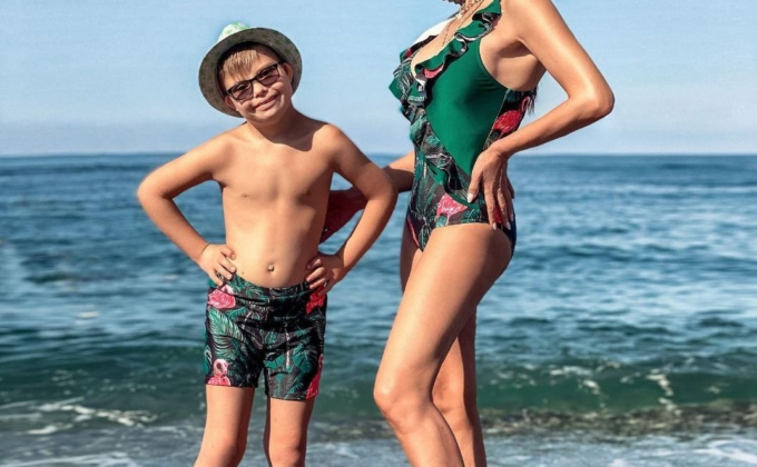 сын эвелины бледанс. бледанс целует сына. бледанс целует сына. бледанс целует сына. сын эвелины бледанс сейчас.