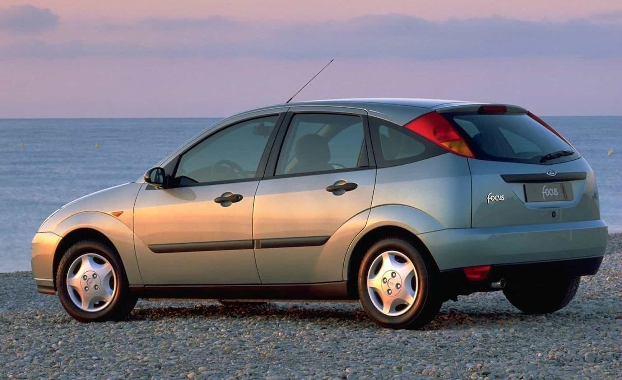 Форд фокус 2003 1.6. Ford Focus 1. Ford Focus 1 хэтчбек. Ford Focus mk1. Форд фокус 1 хэтчбек 3х дверный.