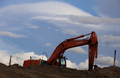 Строительство ледового дворца продолжается в Елизове на Камчатке 1