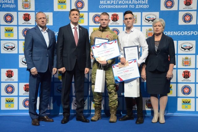 В Оренбурге состоялось открытие межрегиональных соревнований по дзюдо на призы Сенатора РФ.