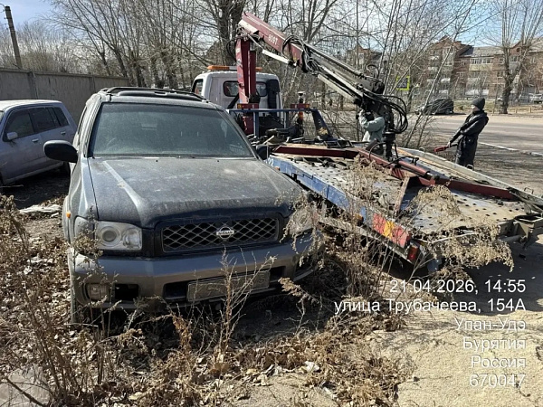 В районе Улан-Удэ начали эвакуировать бесхозный транспорт