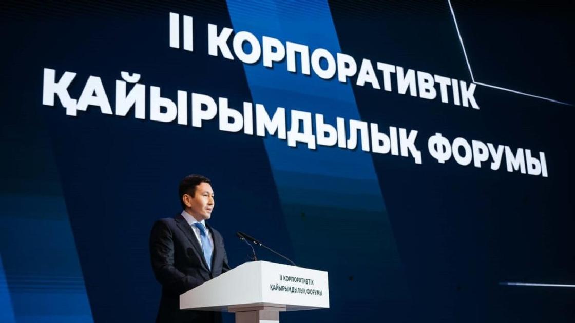 Сотрудник склада. Комплектовщик на склад. Рабочие женщины на складе. Работа аналитик данных без опыта вакансии. Системный аналитик.