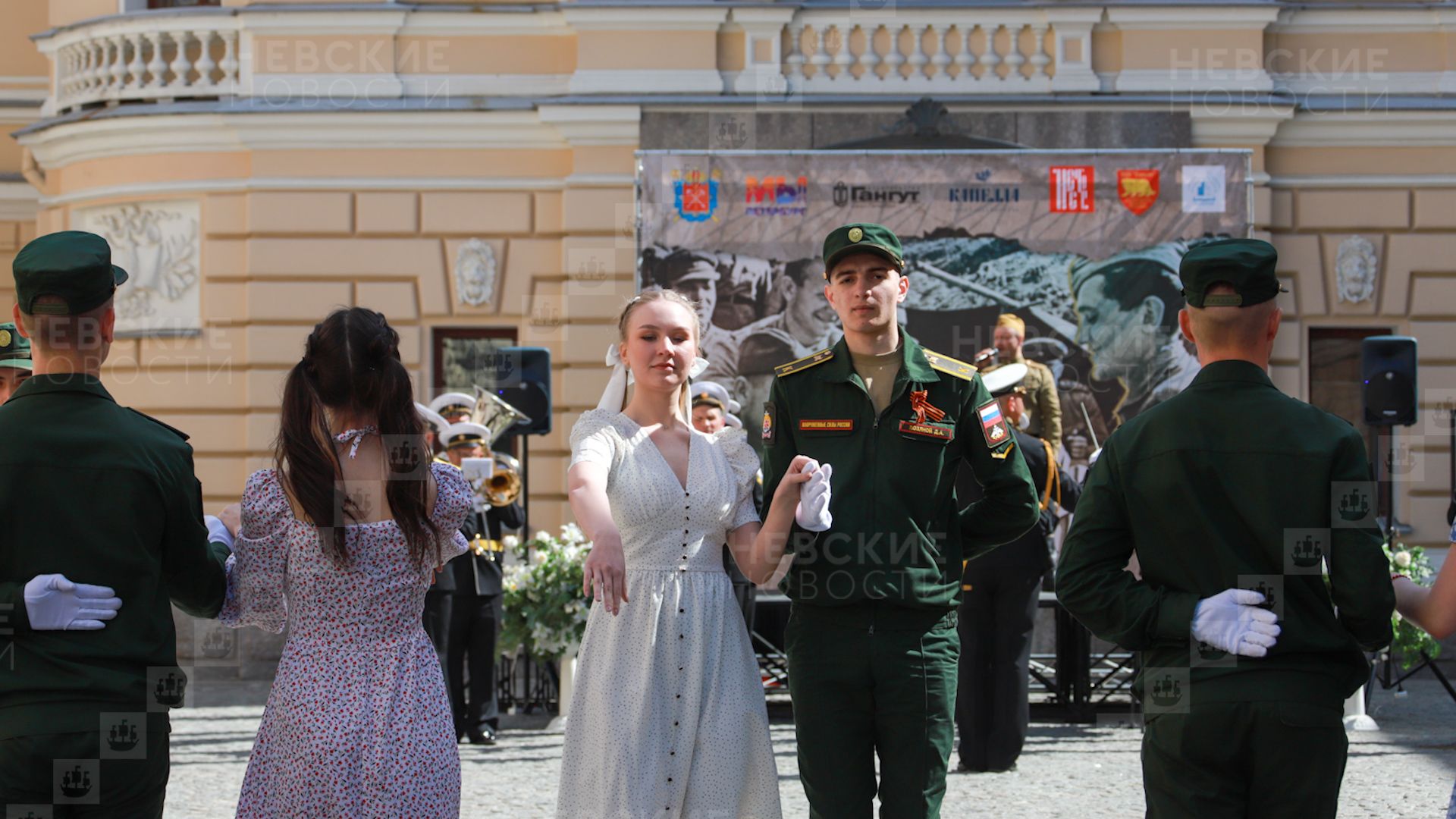 Перекрытия кронштадт 9 мая. Мероприятия к 9 мая. Кронштадт 9 мая. Фото 9 мая день Победы. Бал в капелле СПБ 9 мая.