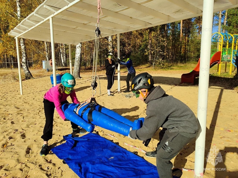 Ярославцы блестяще выступили на турнире «Я - спасатель»