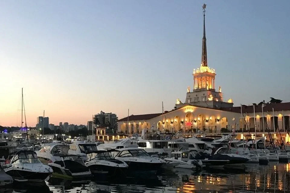 Владельцы зарубежных судов чаще регистрируют яхты под флагом России в порту Сочи 