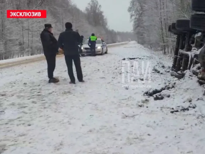 Водитель цементовоза погиб в результате ДТП в Гдовском районе (ФОТО)