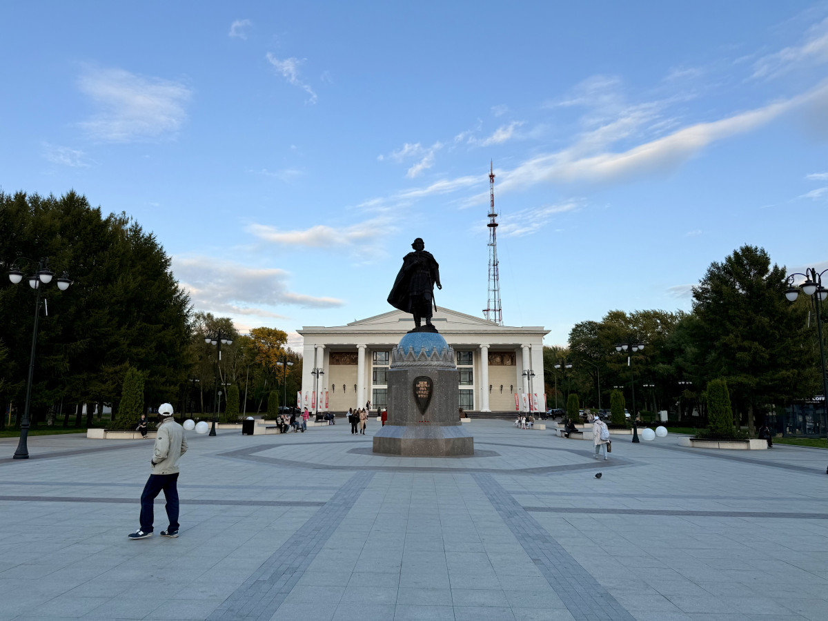 Площадь Александра Невского