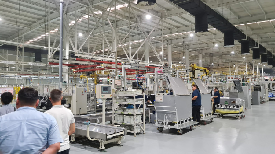 Китайский завод Sinotruk — один из самых технологичных, автоматизированных и роботизированных заводов на планете.
