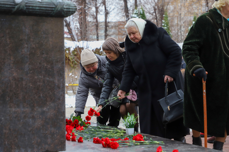 Начальник Управления Росгвардии по Рязанской области Виктор Лачев принял участие в мероприятиях, посвященных памяти сотрудников правоохранительных органов, погибших при исполнении служебных обязанностей