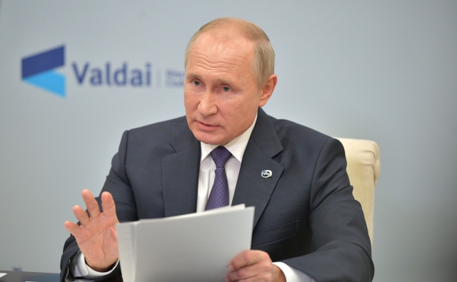 Путин подписал закон о мерах поддержки граждан и бизнеса в условиях санкций