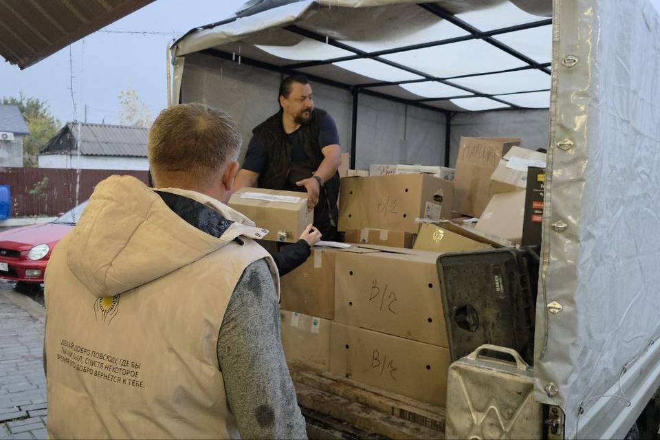 Более 30 тонн гуманитарного груза доставили в зону СВО из Волжского