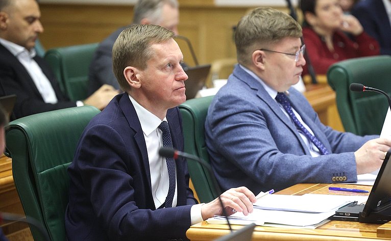 Расширенное заседание Комиссии Совета Федерации по мониторингу законодательства Российской Федерации в сфере государственного контроля (надзора) и муниципального контроля в РФ на тему «Итоги контрольной (надзорной) деятельности в РФ за 2025 год»