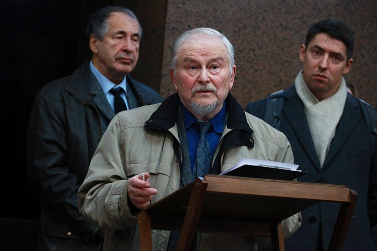 Некоторые выступающие отмечали, что в тяжелые годы конца 1980-х и 1990-е Кара-Мурза был одни из немногих, «кто вселял веру, надежду и любовь»