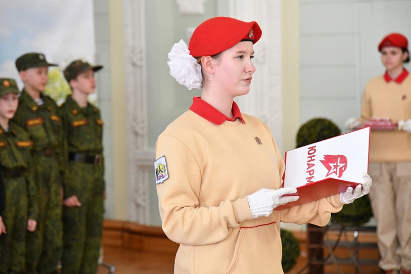 шаманов владимир анатольевич юнармия. юнармия знамя победы. юнармия в городе зерноград. вступили в ряды юнармии. вступили в ряды юнармии.