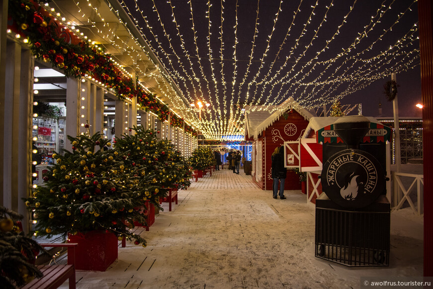 Новогодняя снежная Москва