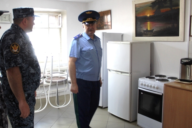 Прокурор Омской области Алексей Афанасьев с рабочим визитом посетил следственный изолятор № 2