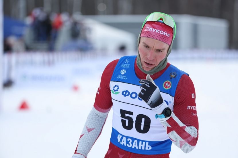 Александр Большунов