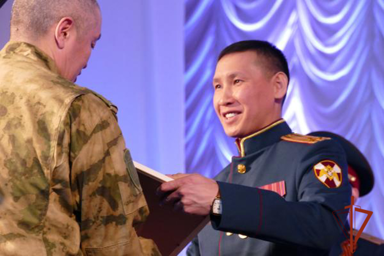 День Росгвардии в Омске отметили концертом и вручением государственных наград