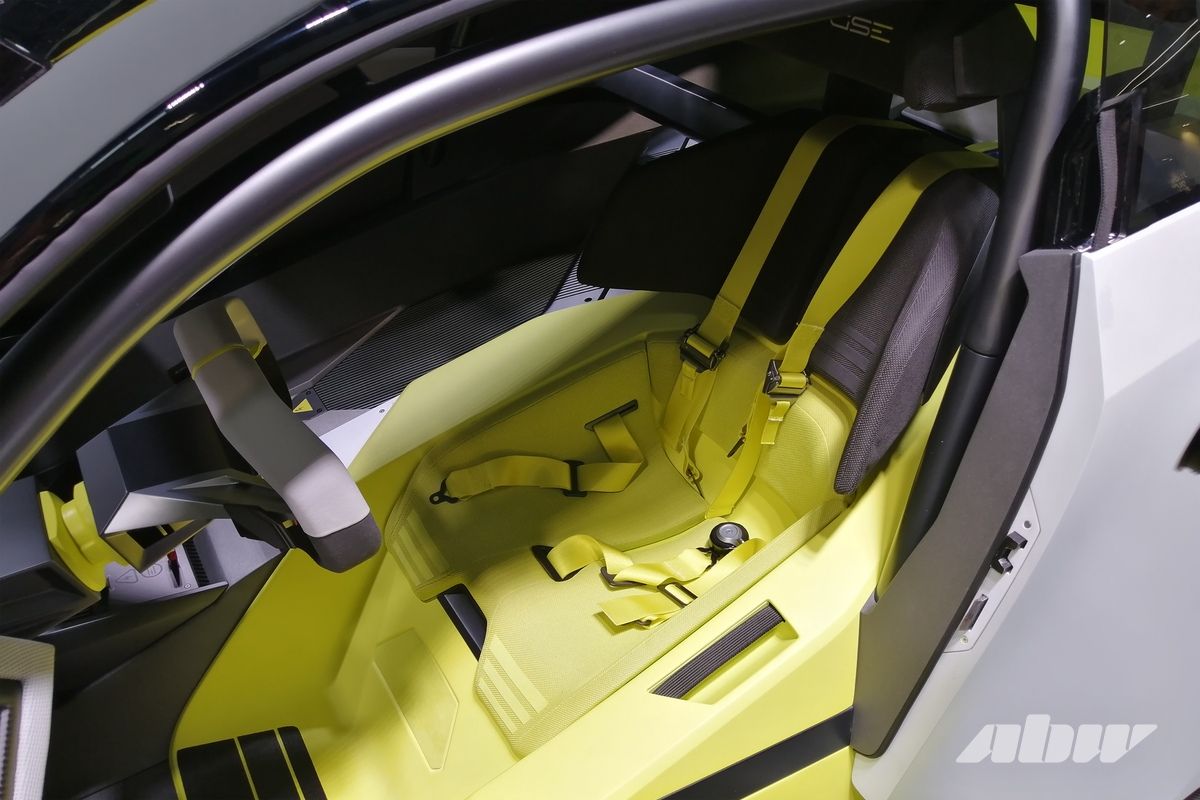 Стильная «зажигалка»: в Мюнхене дебютировала Opel Corsa GSE