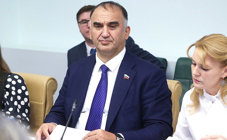 Мохмад Ахмадов