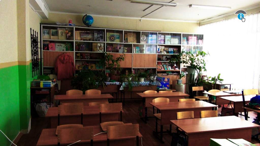 В Курской области судебные приставы добились обеспечения безопасности в 11 школах