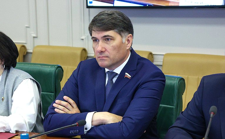 Владимир Пушкарев