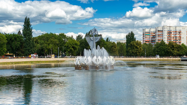 В Самаре из-за обмеления озера в парке Металлургов пробурят скважину