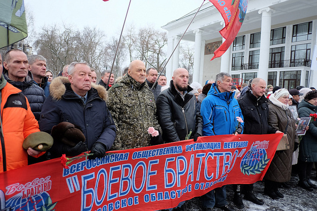 В Кирове открыли «Колокол памяти»