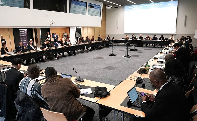 Сенаторы в составе делегации Федерального Собрания РФ участвуют в 151-й Ассамблее Межпарламентского союза в Женеве