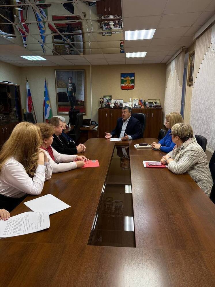 В калужских Кремёнках разъяснили судьбу «колхозной» квартиры