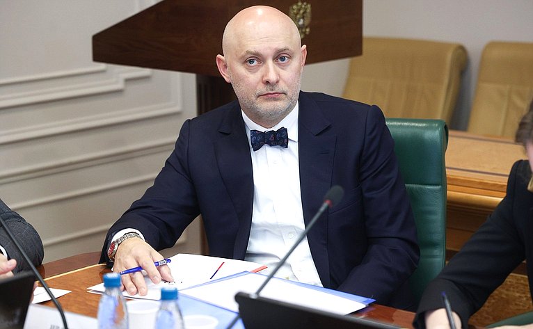 Круглый стол Комитета СФ по международным делам совместно с Комитетом СФ по конституционному законодательству и государственному строительству «Юрисдикция международных судебных и арбитражных органов в отношении Российской Федерации»