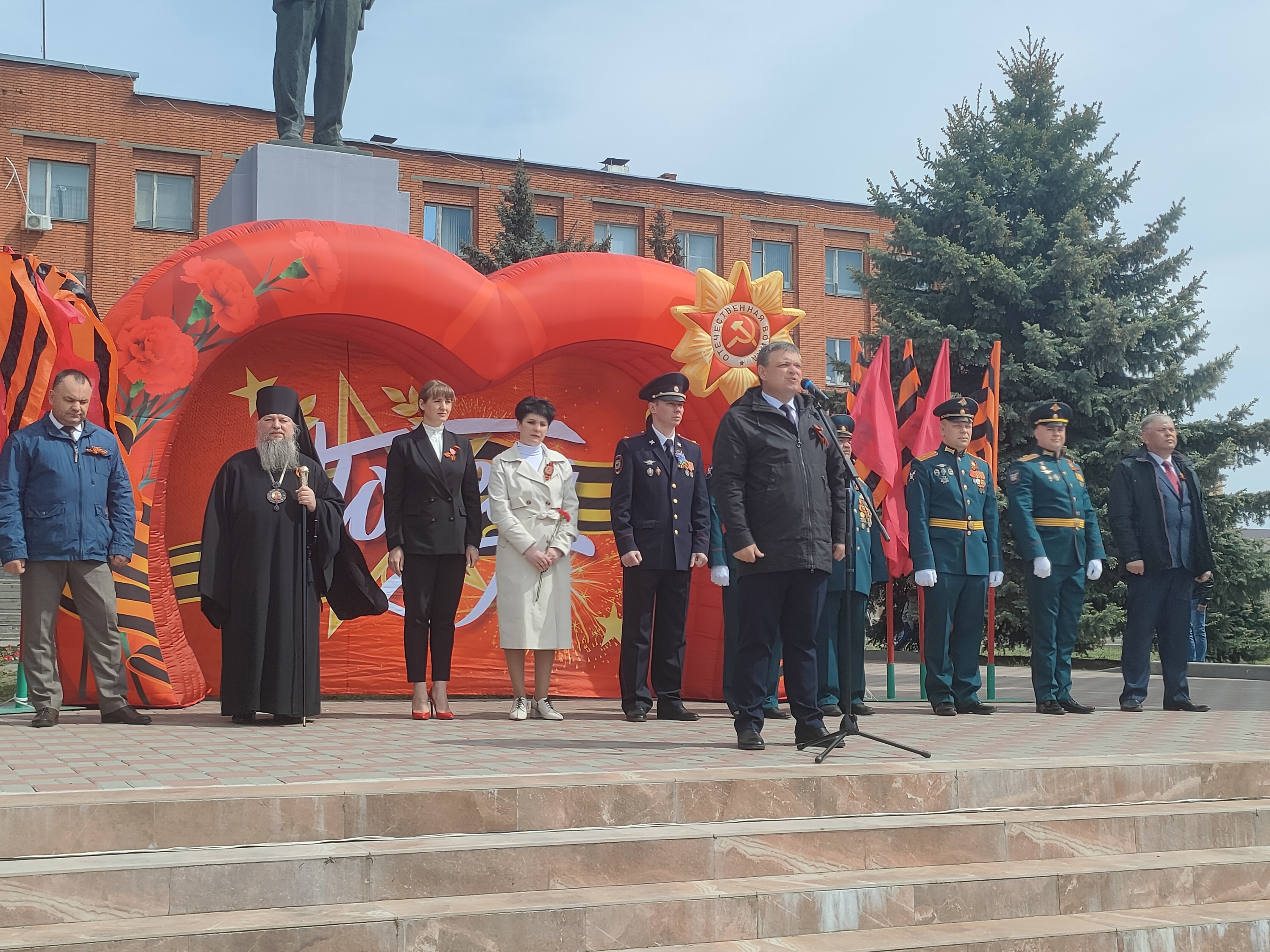 Прошло торжественное мероприятие посвященное дню победы. Торжественное мероприятие посвященное Дню Победы.